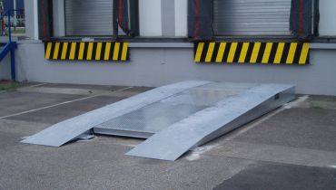RAMPS AND DRIVE-ON PLATES