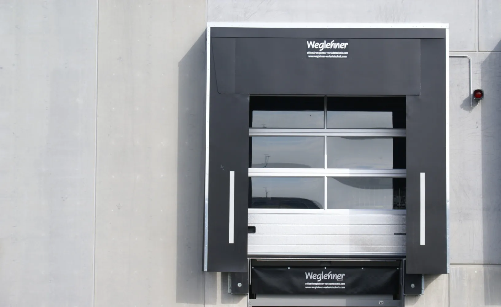 News - Hydraulische Verladerampe Weglehner