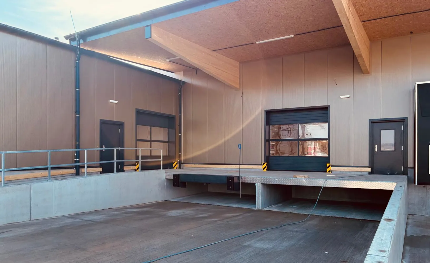 Weglehner_Andockstation mit Schnelllauftor_News