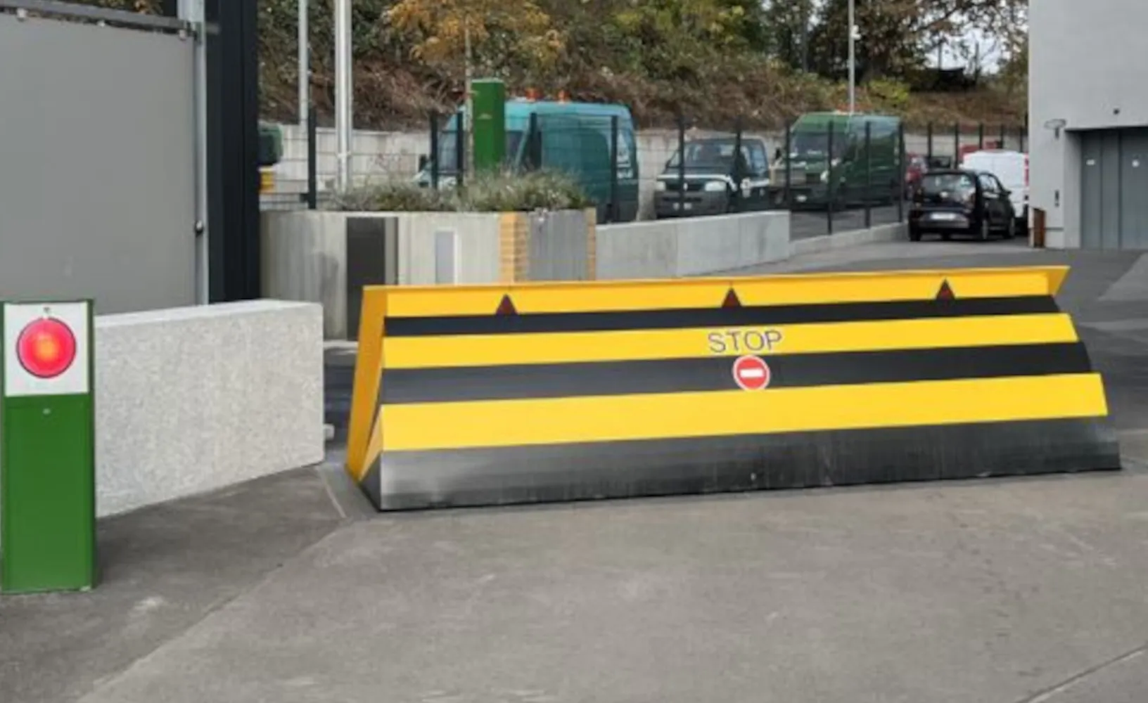 Segmentsperre mit Ampel | Weglehner
