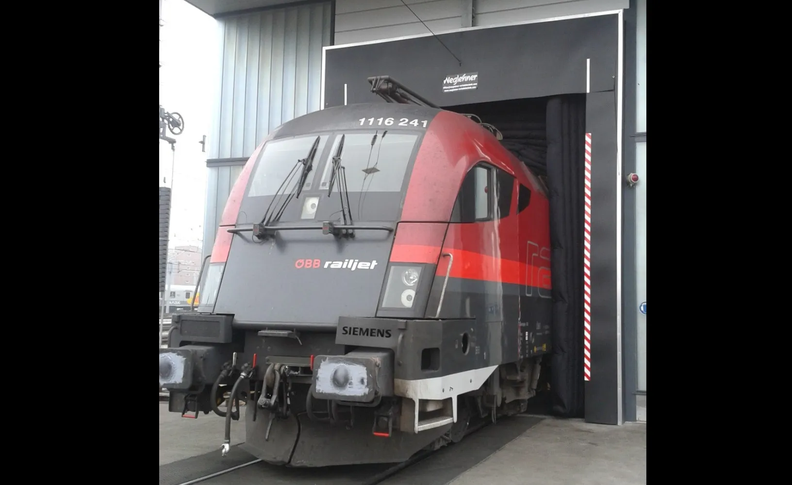 Weglehner_TRNseal Inflatable train sealing_Solutions
